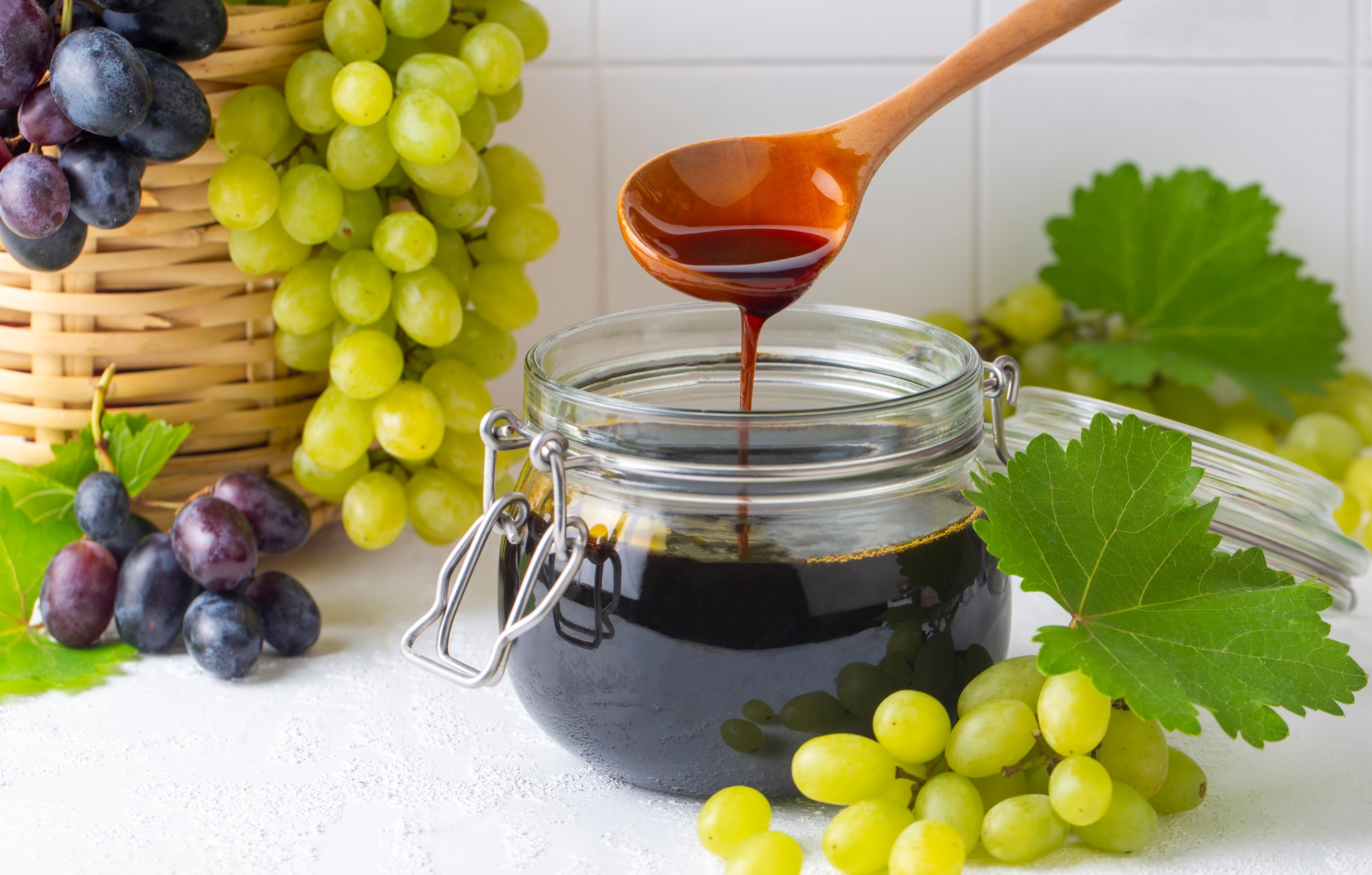 Grape molasses and fresh organic grapes